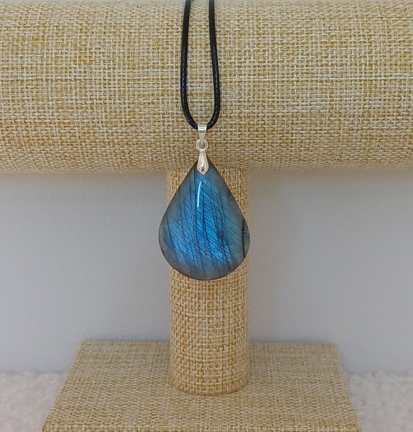 Pendentif Goutte Labradorite bleue (Qualité EXTRA) - Perla Terra