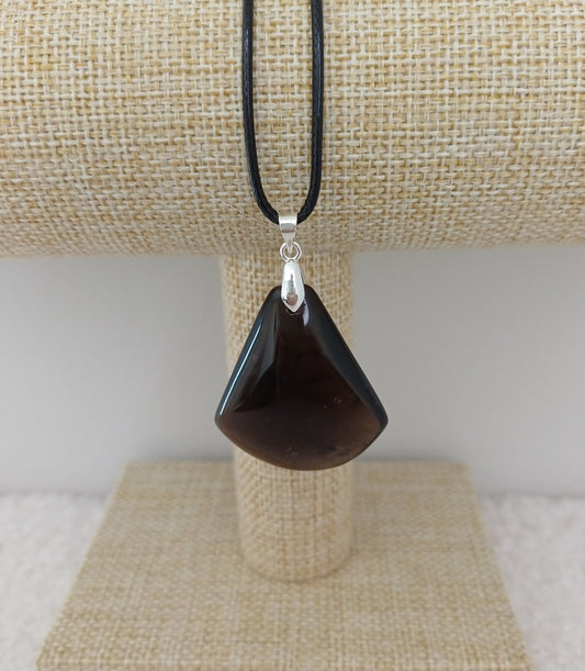 Pendentif Triangle Cristal de Roche Fumé